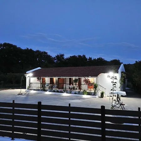Anastazia Paradise Holiday home