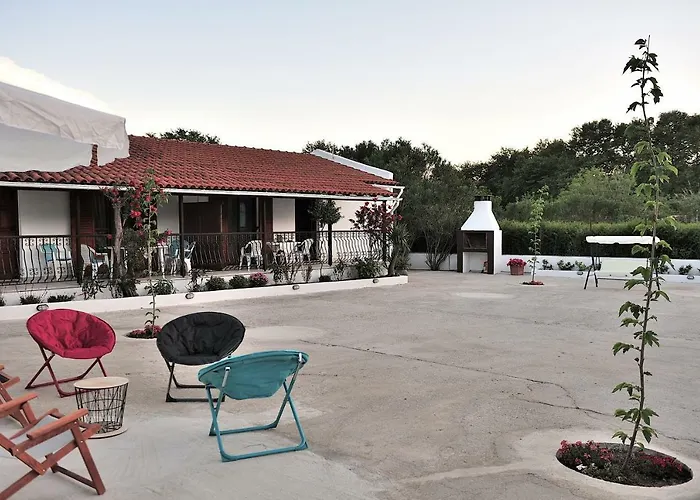 Anastazia Paradise *